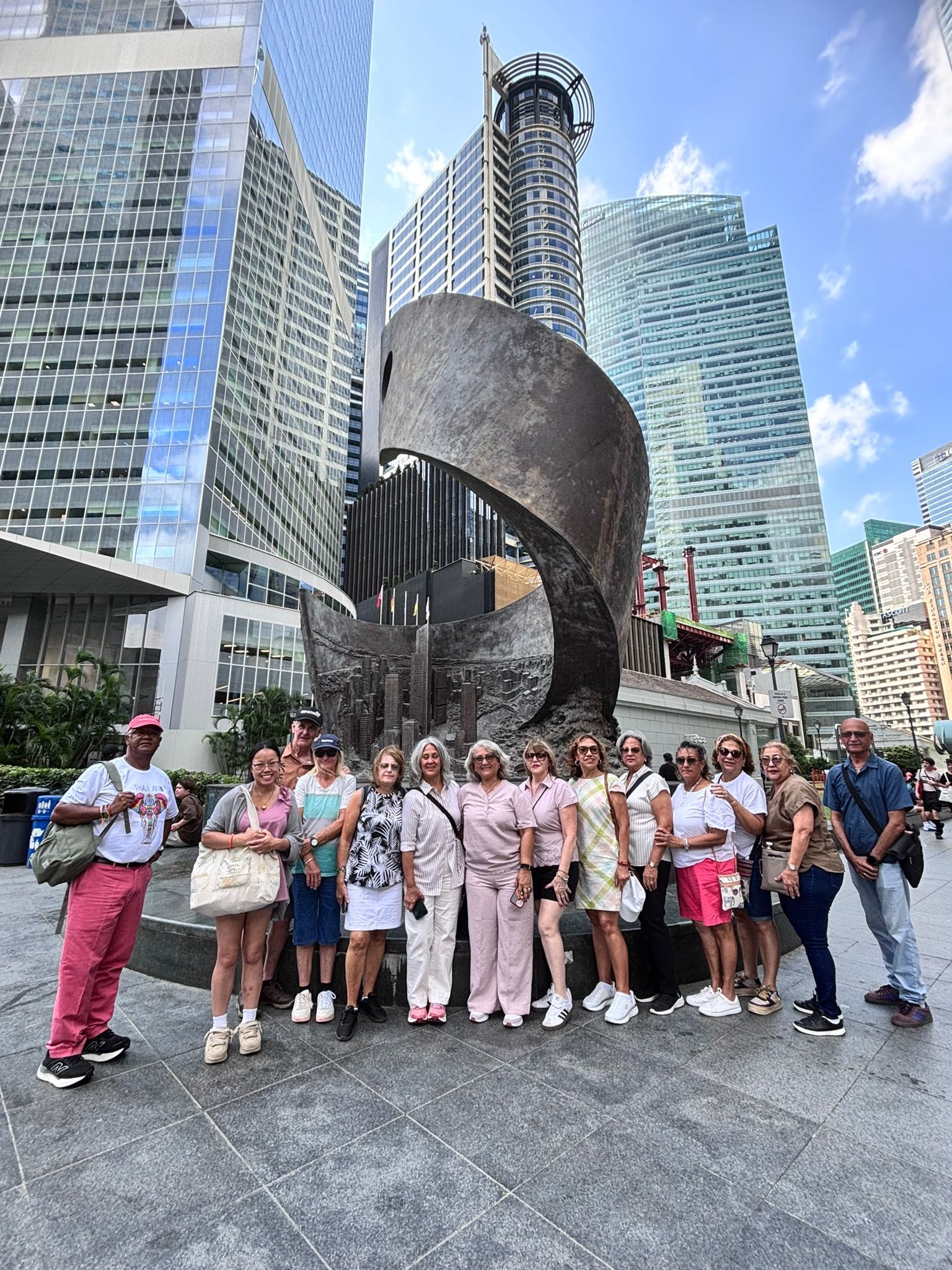 Singapore Tours_Private Tours_Tour Guide Helena with Guest at Raffles Hotel (1).avif