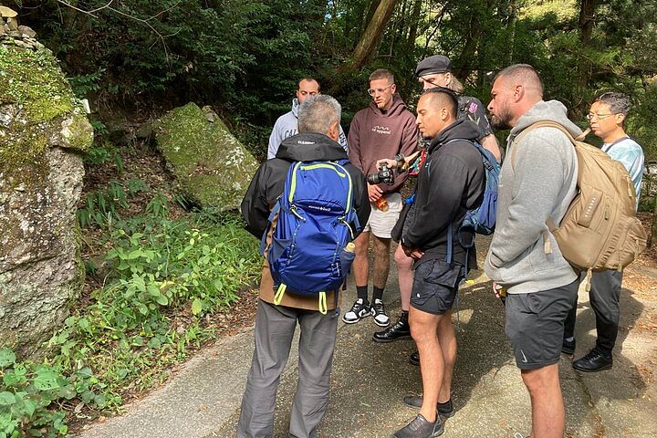 Mt. Inunaki Trekking and Goma Prayer Experience in Osaka