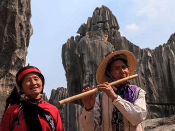 1 Day Stone Forest & Jiuxiang Cave Tour