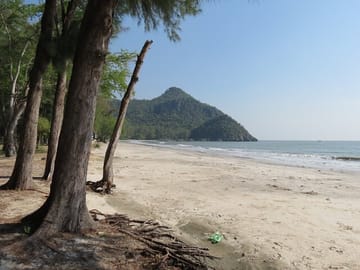 Private Tour of Sam Roi Yod National Park and Praya Nakhon Cave