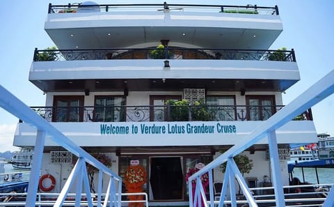 Verdure Grand Cruise Halong Overnight 5 Stars Cruise (2D1N)
