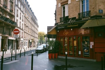 Montmartre Photoshoot Experience in Paris for Lasting Memories