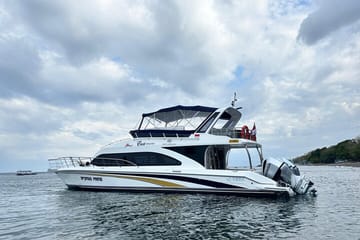 Luxury Speed Boat Day Trip to Komodo and Padar Islands