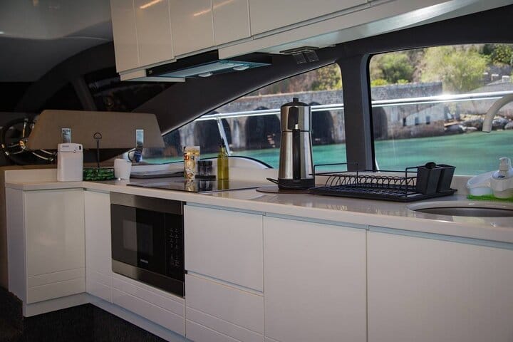 Alanya Private Yacht Tour with Lunch, Soft Beverage & Transfer 4