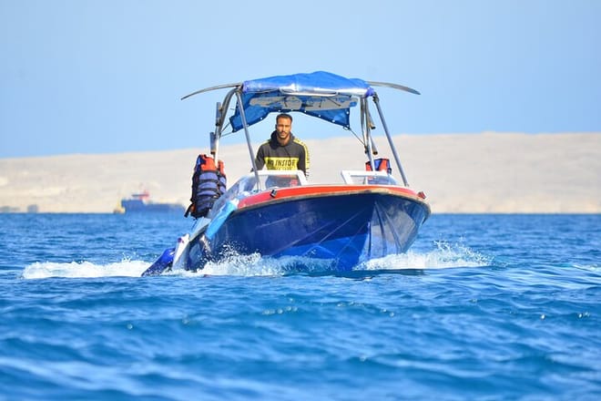 Private speed boat for Hula Hula Island with sub wing - Hurghada