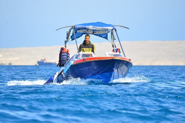 Private speed boat for Hula Hula Island with sub wing - Hurghada
