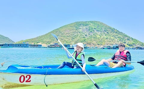 Nha Trang Island Hopping Adventure in Robinson Beach