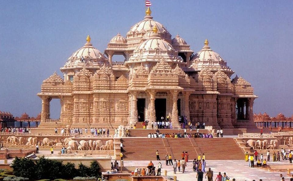 Delhi Akshardham Tour on Private Basis with All shows
