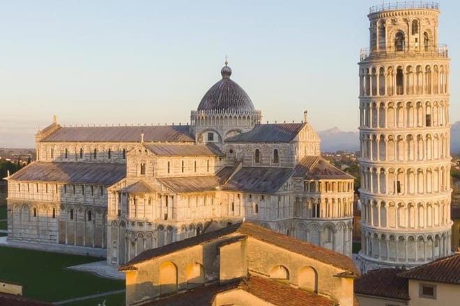 Private Full-Day Pisa and Lucca guided Tour from Florence photo 3