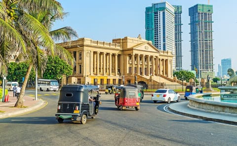 Budget-Friendly City Tour of Colombo, Sri Lanka