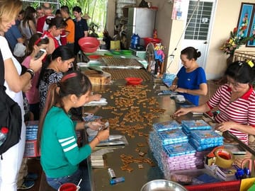Mekong Delta Day Tour with Honey Farm and Coconut Candy Visit