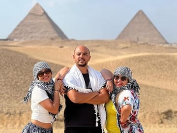 Cairo Day Tour of Pyramids, Sphinx, Museum, and Felucca Ride