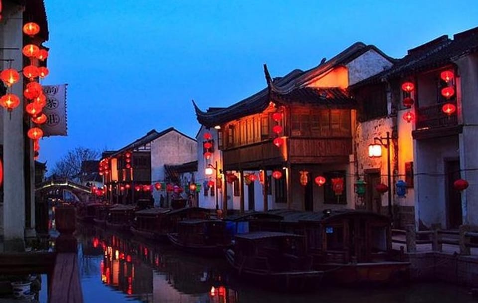Evening Tour of Master of the Nets Garden in Suzhou