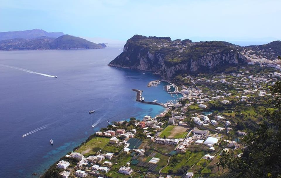Guided Walking Tour of Belvedere Tragara and Anacapri, Capri