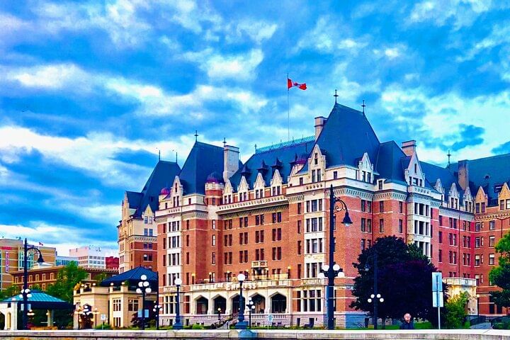 Vancouver->Victoria Tour | Visit Craigdarroch Castle and Butchart Garden Private