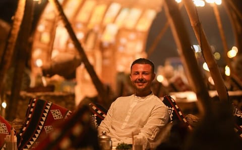 VIP Cultural Evening in Giza with Dinner and Entertainment