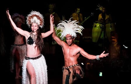 Four-Day Adventure Tour of Easter Island's Culture and Nature