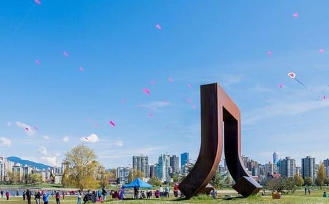 Private Vancouver City Highlights Tour with Capilano Bridge Visit