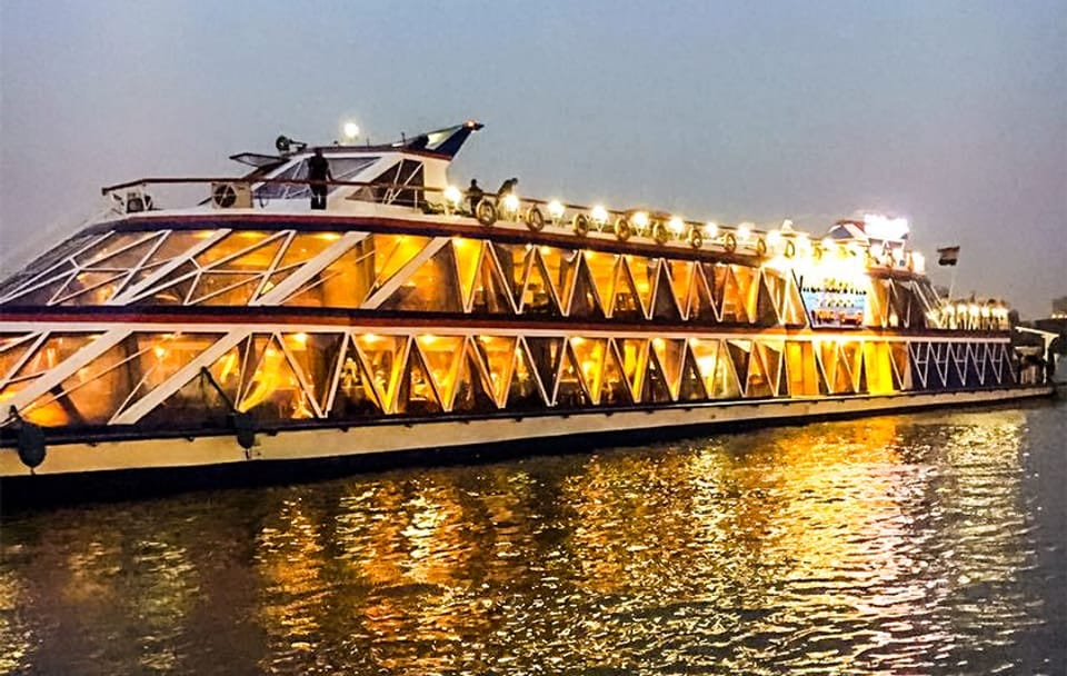 Cairo Walking Tour and Nile Dinner Cruise Experience