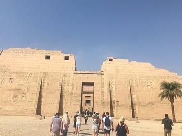 Luxor Tour: Valley of the Kings, Medinet Habu & Horseback Ride