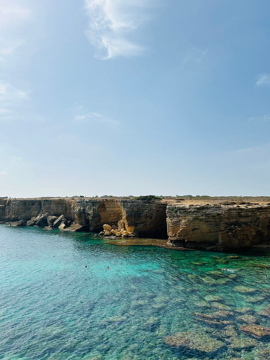 Turquoise water at Plemmirio Marine Park, Sicily