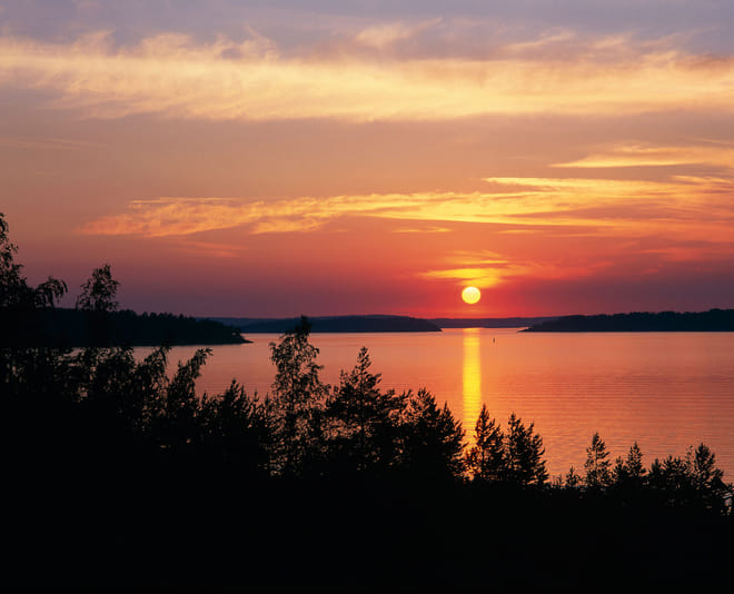 Hiking under the Midnight Sun 5