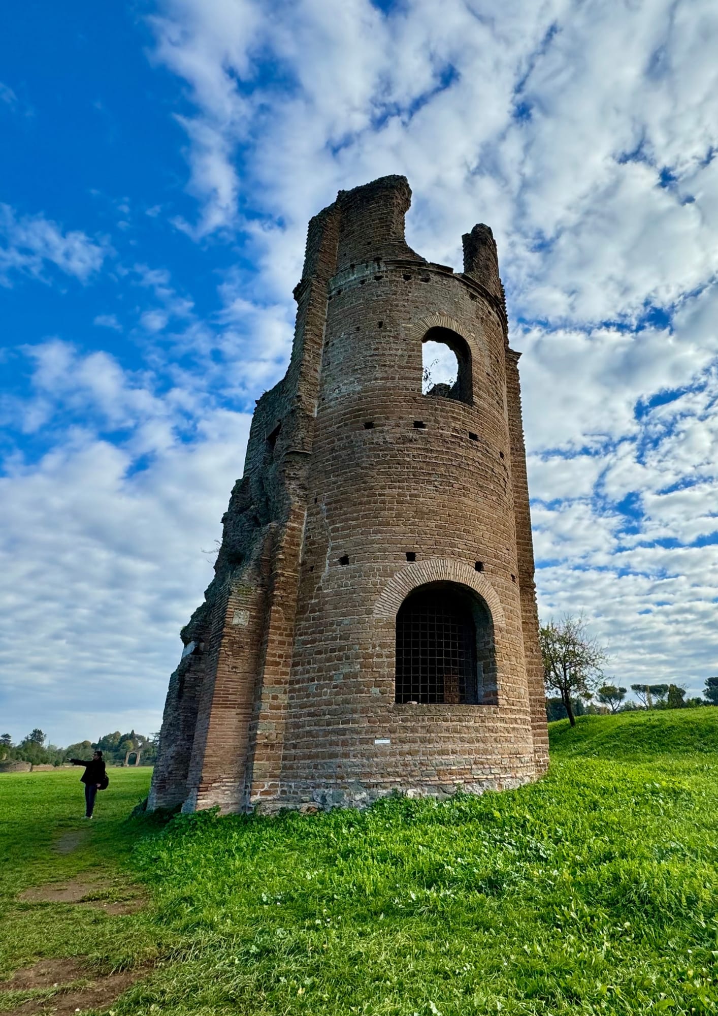 Where sweeping landscapes meet centuries-old ruins, revealing Rome’s power far from the crowds.