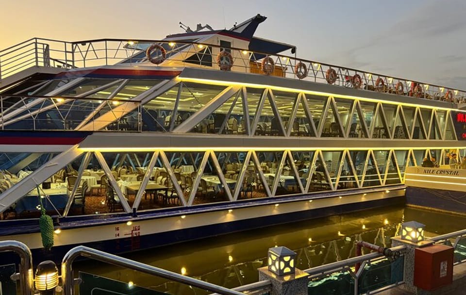 Cairo Nile River Dinner Cruise with Belly Dance, Tanoura & Pickup