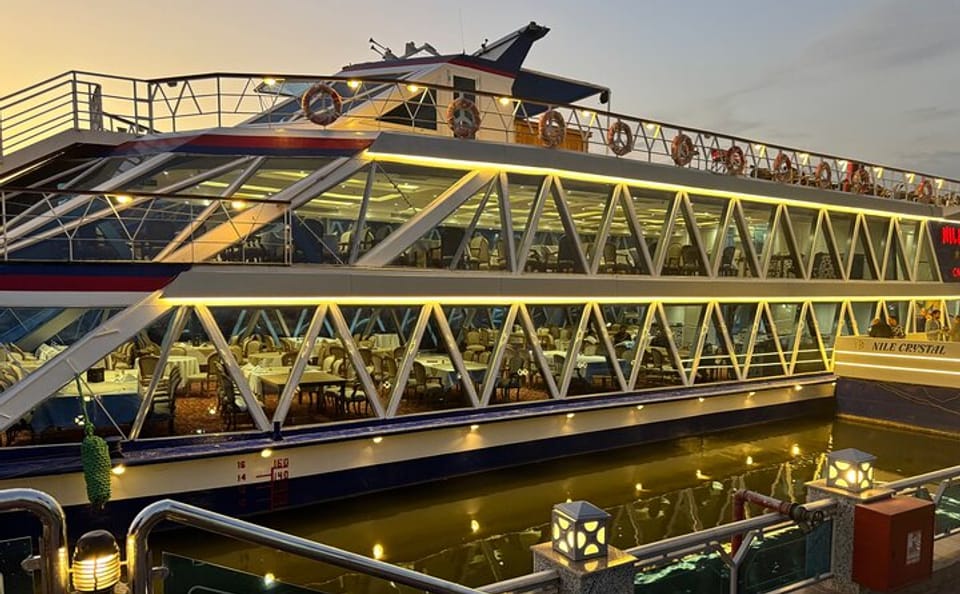 Cairo Nile River Dinner Cruise with Entertainment and Pickup