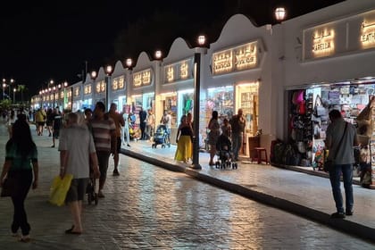 Sharm Old Market & Naama Bay Private Tour with Local Driver