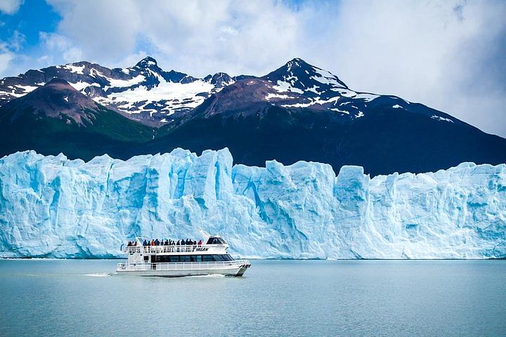 Private Perito Moreno Glacier Tour with Scenic Boat Ride from El Calafate