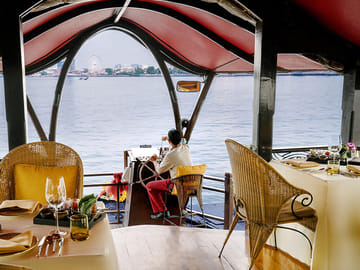 Gourmet Dining and show at the Mandarin Oriental