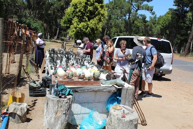 Shopping stone sculptures