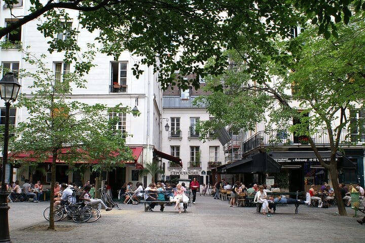 Half-Day Private Marais and Montmartre Tour in Paris  3