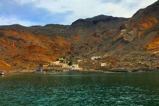 Dubai : The Amazing Khasab Dolphin Watching Day Tour with Snorkeling & Lunch 10