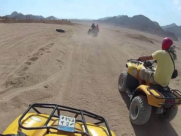 Hurghada Desert ATV Adventure with Dinner and Show