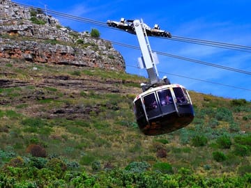 Robben Island and Table Mountain Tour in Cape Town