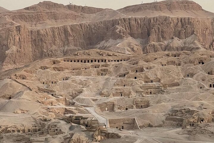 Half-Day Luxor: Kings, Hatshepsut & Colossi – Guide & Tickets