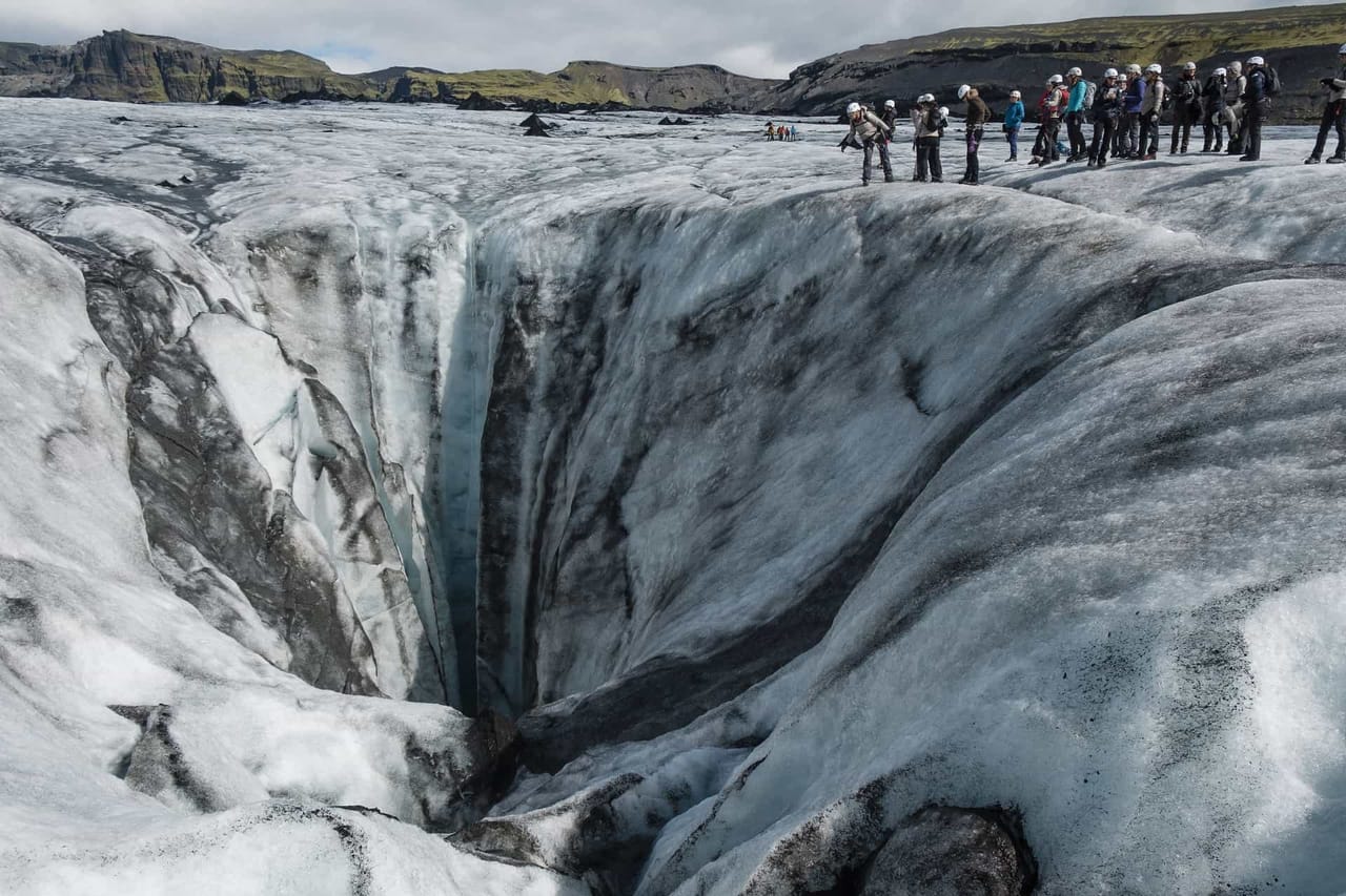 Glacier Hike + South Coast Waterfalls | Day Tour | Midgard  7