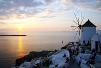 Private Sightseeing in Santorini By Night 4