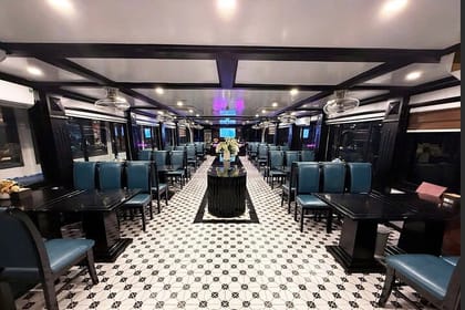 Alova Premium Cruise – A Mid-range Luxury 6 Hours Cruise