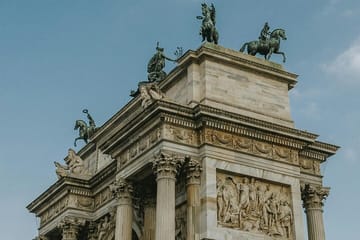 Professional Photography Session at Arco della Pace in Milan