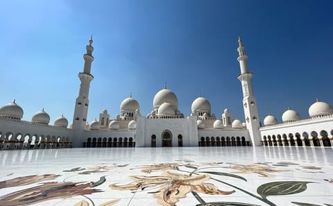 Abu Dhabi City Tour Grand Mosque from Ras al Khaimah