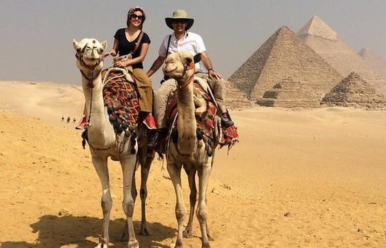 Layover Tour from Cairo Airport to visit the Pyramids Private