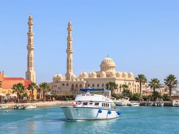 Private Guided City Tour in Hurghada with Shopping
