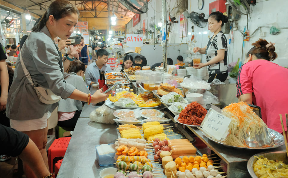 Hai Phong Day Trip: Food and Culture Tour from Hanoi