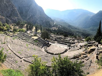 Five-Day Private Tour of Delphi, Meteora, and Thessaloniki