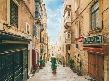 Private Guided Walking Tour of Valletta's Historic Sites