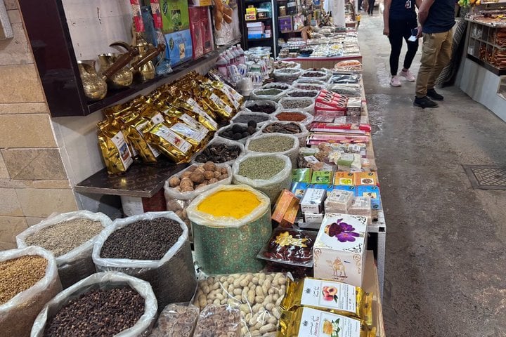 Private Day Trip to Nizwa, Misfat Al Aberyeen, Al Hamra 5