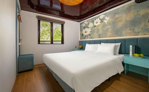 2 Days 1 Night Halong Bay Classic Cruise for Budget Travelers